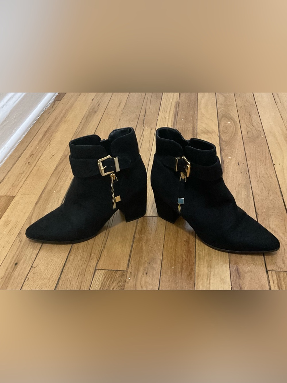 Unisa black suede-like material ankle boots. Size 7